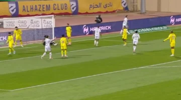 كوكا يقود الحزم لتقدم 2-1 أمام الاتفاق في دوري روشن السعودي